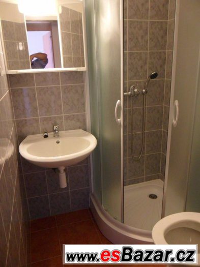 Pronajmu kompletně vybavený 1+kk,Olomouc,bez kauce,INT,SAT – fotografie 3