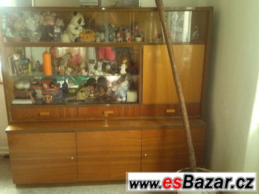 PRODÁM STARŠÍ SEKRETÁŘ, KNIHOVNU – fotografie 1
