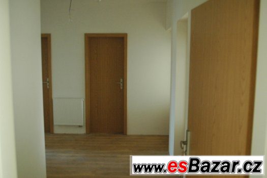 Prodám byt 3+kk s balkonem, terasou, garáží, sklepem – fotografie 2