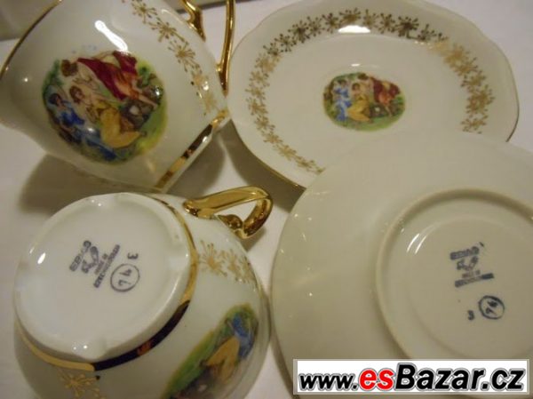 Porcelánový šálek s podšálkem  – fotografie 3