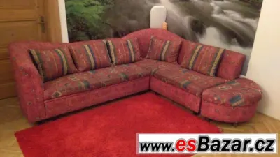 Prodám rohovou rozkládací sedací soupravu + taburet