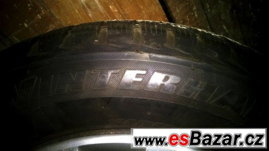 Zimní sada 195/65/15 + disky + poklice VW – fotografie 3