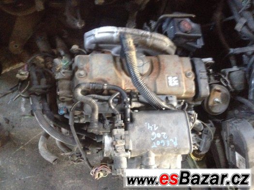 Prodám motor Peugeot 206 1.4 Cena 4000kč Posíláme přes PPL i – fotografie 1