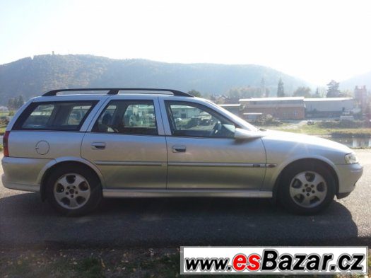 Opel Vectra Caravan 1.6 16v edice 100 pouze 109000km – fotografie 1
