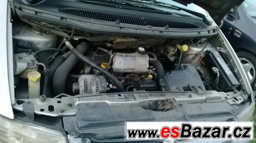 Chrysler Grand Voyager 2,5 TD - – fotografie 2