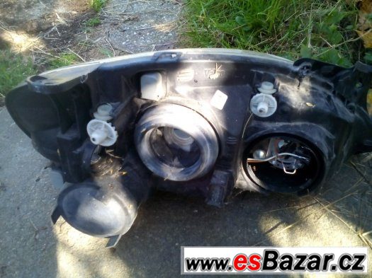 LP světlo original Opel Corsa C ulomen držák – fotografie 3