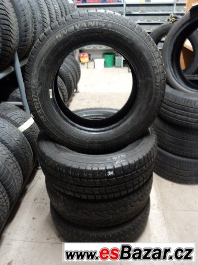 Zimní 215/65/16 C vzorek: 8mm BARUM, PIRELLI rok:2011 – fotografie 1