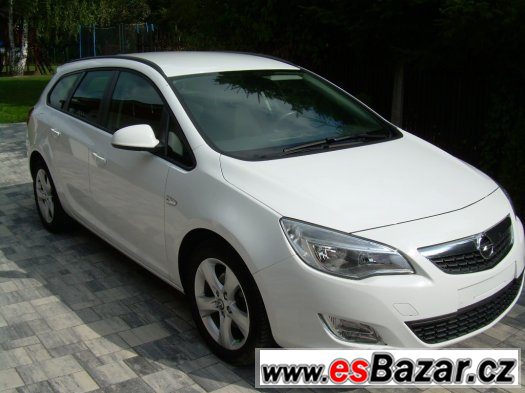 Opel Astra,1,7TDCi,92kW,luxusní stav i výbava – fotografie 1