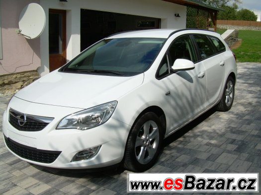 Opel Astra,1,7TDCi,92kW,luxusní stav i výbava – fotografie 2