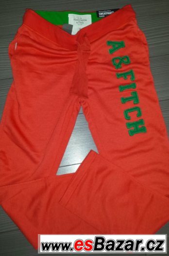 Abercrombie and Fitch nové tepláky – fotografie 3