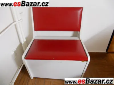 lavice s uložným prostorem 
