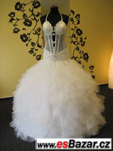 svatební šaty sexy – fotografie 1