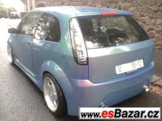 Ford Fiesta r. 2006 MÁLO JETÁ – fotografie 3