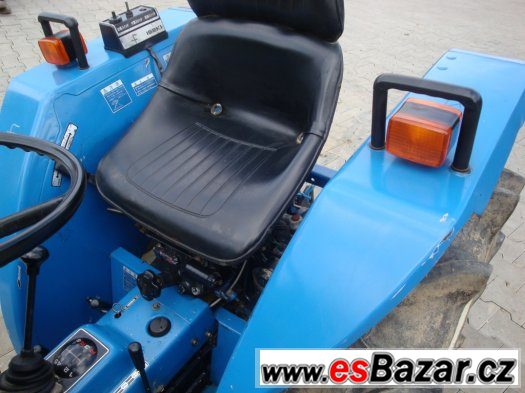 Malotraktor ISEKI TU1900, 4x4, 19 Hp, tříválec – fotografie 5