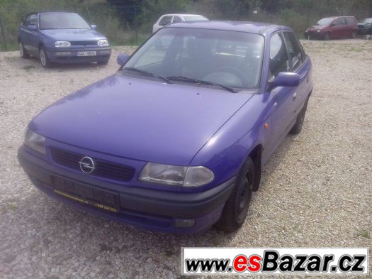 OPEL ASTRA sedan 1,6i, r.v. 1997 – fotografie 1