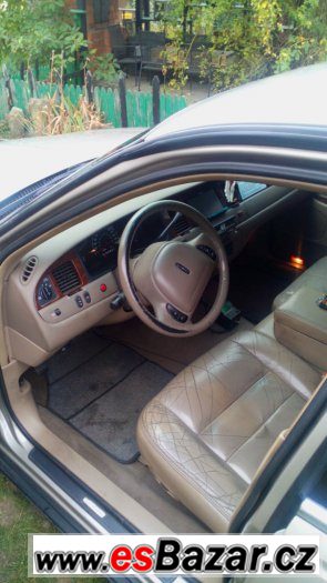 Lincoln Town Car 4.6,V8-kratka limuzina (5.4m) – fotografie 4
