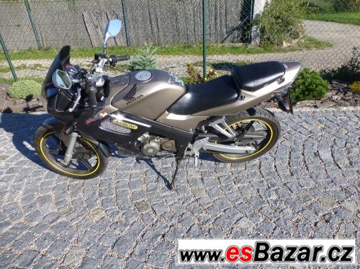 CBR 125R – fotografie 2