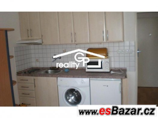 Pronájem garsoniéry, ul. Plzeňská, Č. Budějovice – fotografie 1