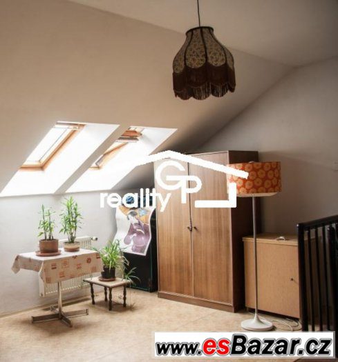 Prodej mez. bytu 4+1 s balkónem, ul. Urbinská, ČK – fotografie 4