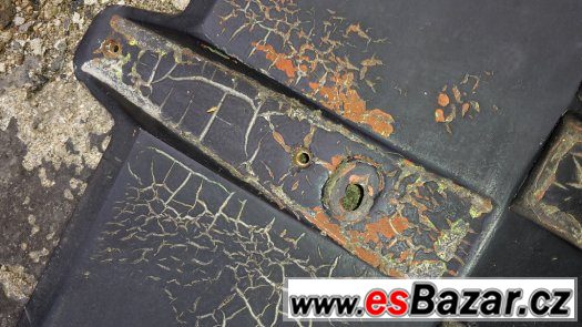 golf mk1 sání na kapotu laminát – fotografie 3