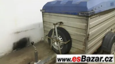 přívěsný vozík Maro s nástavbou a skořepinou