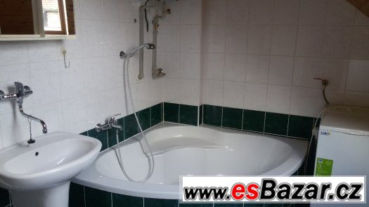 APARTMÁN v RD 1+1 s balkonem-okolí HK-super cena-bez kauce – fotografie 5