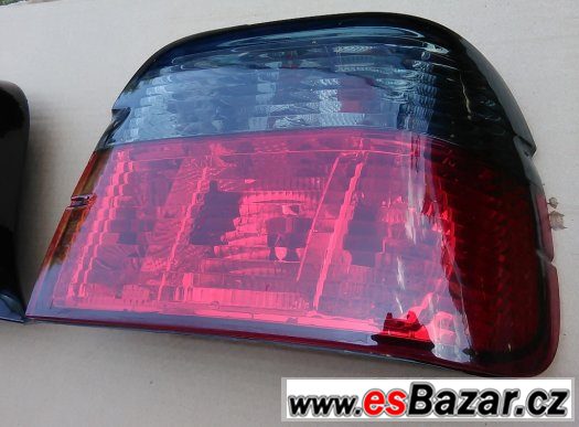 BMW e36 Compact - Zadní světla červenočerné – fotografie 2