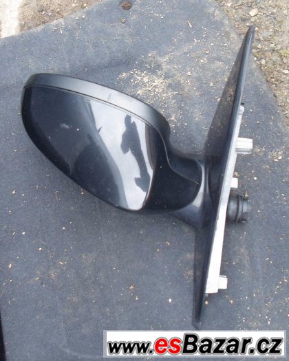 BMW e90 / e91 - Náhradní díly – fotografie 5