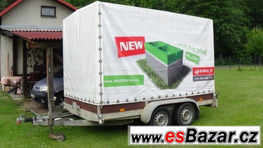 Dvounápravový přívěs s konstrukcí a silnou plachtou 2000kg – fotografie 1