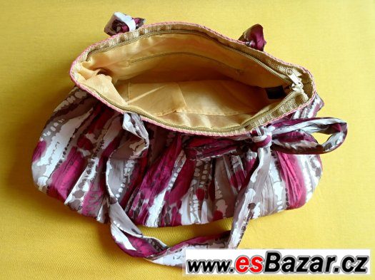NOVÁ letní kabelka / taška přes rameno, zip, 3 vnitřní kapsy – fotografie 3