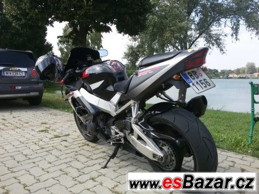 Honda cbr 929 rr fireblade RYCHLE NECHAM ZA 50000,- – fotografie 3