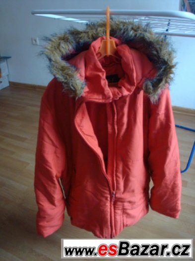 Nabízím velmi pěknou dívčí bundu zimní, vel. 158/164 – fotografie 1