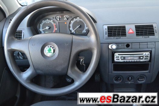 Prodám Škoda Fabia 1.4i centrál, serviska, POCTIVNÉ KM – fotografie 5