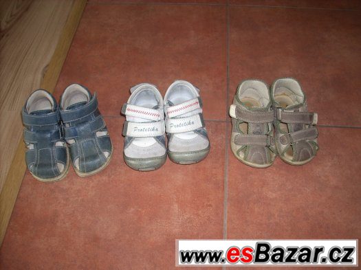 BOTY - SANDÁLE - BAČKORY vel. 21 a 22 – fotografie 2