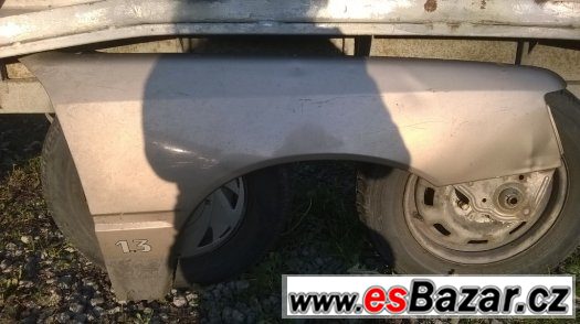 Peugeot 205 přední blatník pravý – fotografie 1