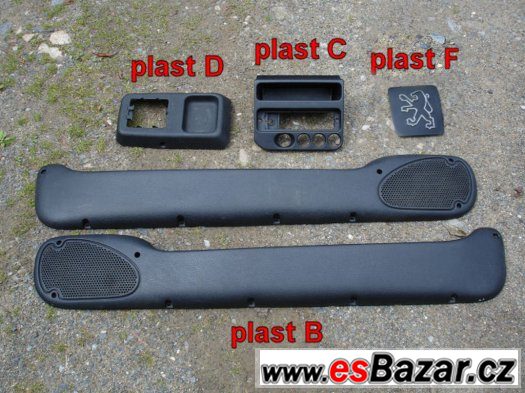 Peugeot 106 interierové plasty – fotografie 1