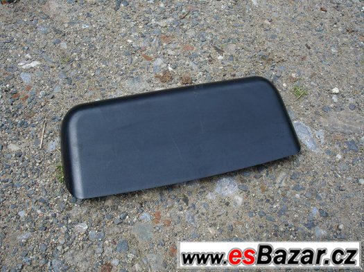 Peugeot 106 3. brzdové světlo – fotografie 2