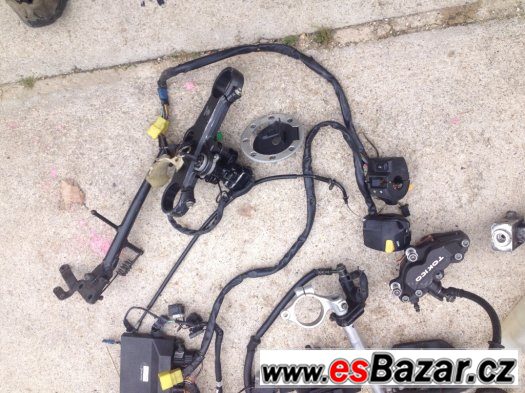 suzuki gsx-r 750 k3 ceny dohodou – fotografie 2