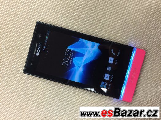 Sony Xperia U st25 hezký stav – fotografie 1