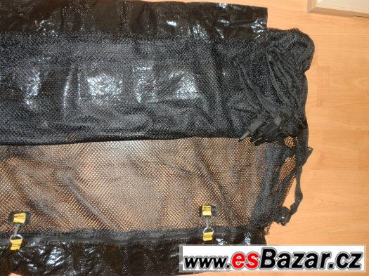 Prodám NOVOU ochrannou síť na trampolínu 440 cm -na 8 tyčí – fotografie 2