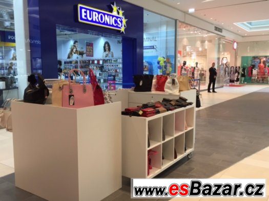 Prodavačka kožené galanterie OC Novodvorská Plaza – fotografie 1