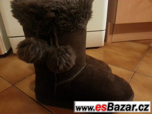 Zimní teplé sněhule typu UGG, vel 37-38 – fotografie 1