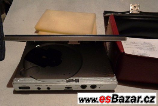 TASCAM CD-VT2 – fotografie 3