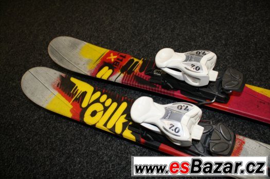 Kvalitní juniorské freestyle lyže Volkl v délce 118 cm – fotografie 3