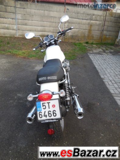 Moto Guzzi V7 Classic – fotografie 3