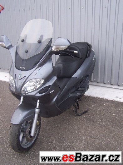 Piaggio X9 EVOLUTION 200cc (2004) SLEVA DO KONCE ROKU – fotografie 1