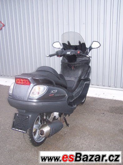 Piaggio X9 EVOLUTION 200cc (2004) SLEVA DO KONCE ROKU – fotografie 3