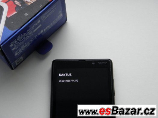 NOKIA Lumia 820 8GB Black - KOMPLETNÍ - ZÁRUKA – fotografie 2