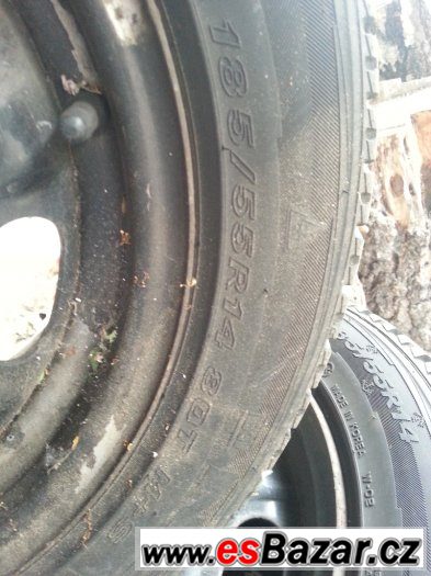 Prodam Plechace se zimnim Pneu Nexen Winguard 185/55 R14 – fotografie 4