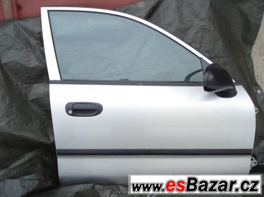 Přední a zadní dveře Mitsubishi Carisma – fotografie 4